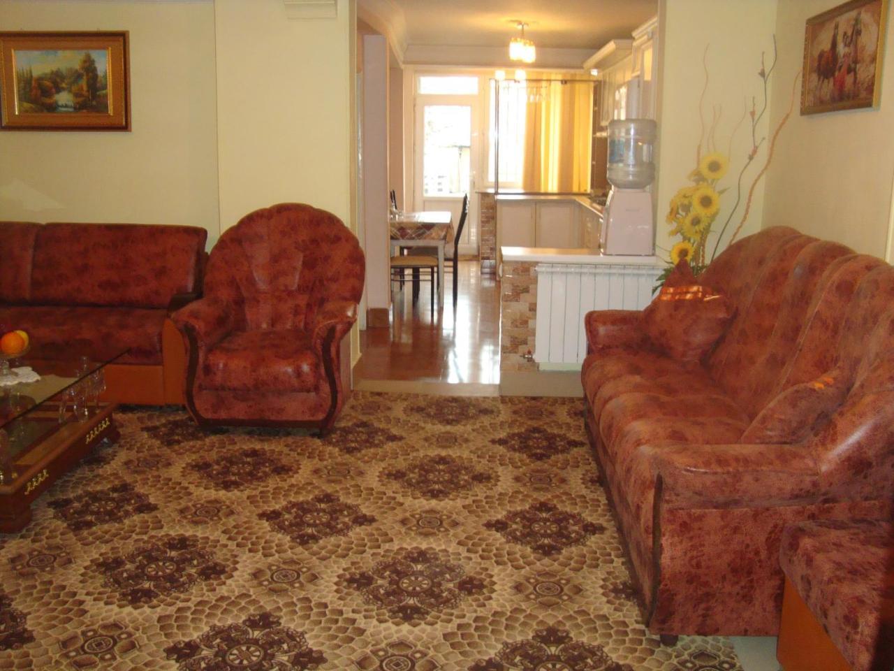 Apartment Narine เยเรวาน ภายนอก รูปภาพ