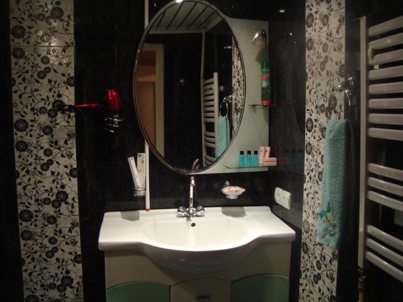 Apartment Narine เยเรวาน ภายนอก รูปภาพ